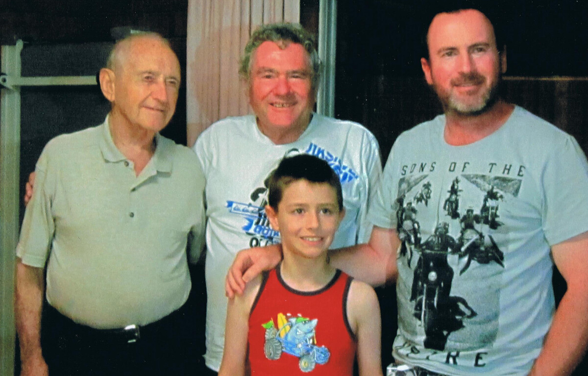 1 WAGS ALLANSON Ray 436507 L to R Ray, son Brian, grandson Mark, G Grandson Jamie