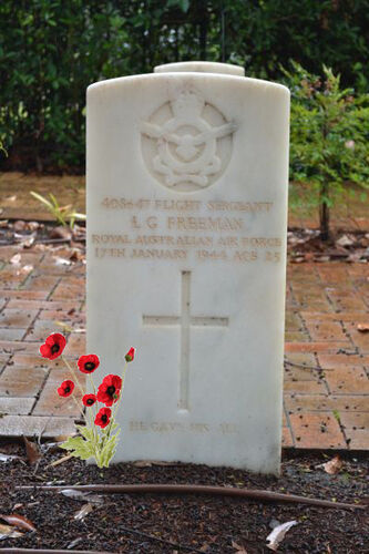 Flight Sergeant Lloyd George FREEMAN 408647