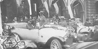 HRH moving to his car for a tour of Ballarat