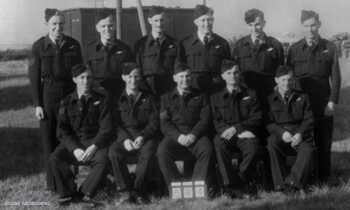 1 WAGS - PASCOE Gregory Howard - 412071 Front row L to R Ist 1 WAGS Course 17