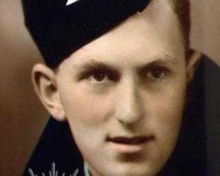 1 WAGS - PETCH Francis Noel Miller - 419537 [Enlistment]]